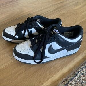 Nike panda dunks, Greta condition just slight creasing at toes.